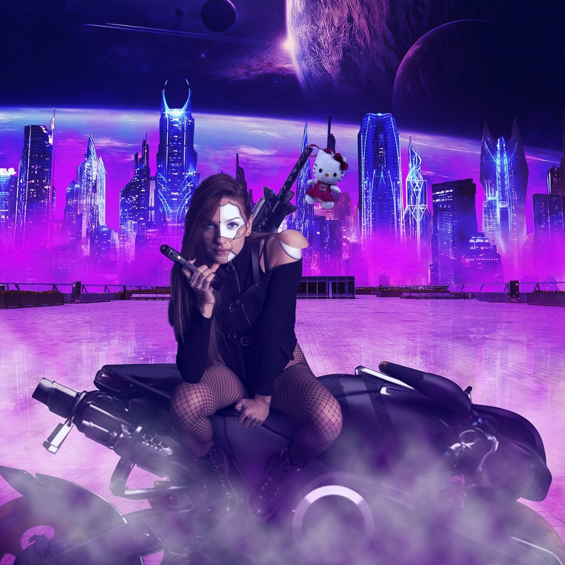 Futuristische Stadtlandschaft mit einer Frau, die auf einem Motorrad sitzt und eine Waffe hält.